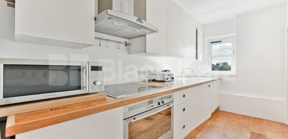 			LET , 1 Bedroom, 1 bath, 1 reception Apartment			 St.Georges Road., Lambeth North